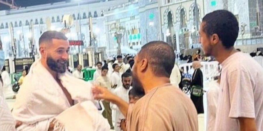 كريم
      بنزيما:
      أشعر
      بالراحة
      في
      السعودية
      والعيش
      قرب
      مكة
      أمر
      مختلف - ستاد العرب